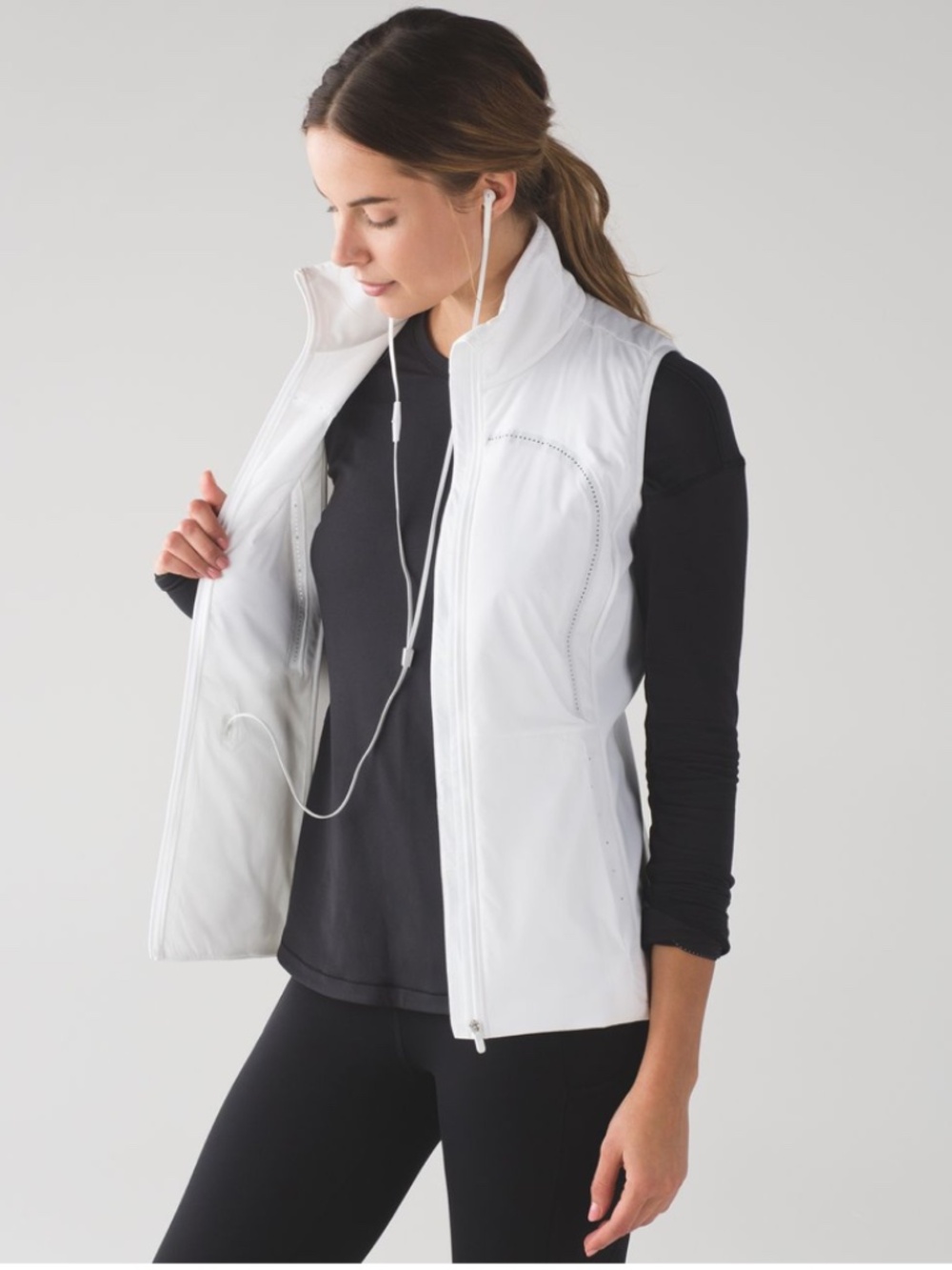 Lululemon Run For Cold Vest White 8